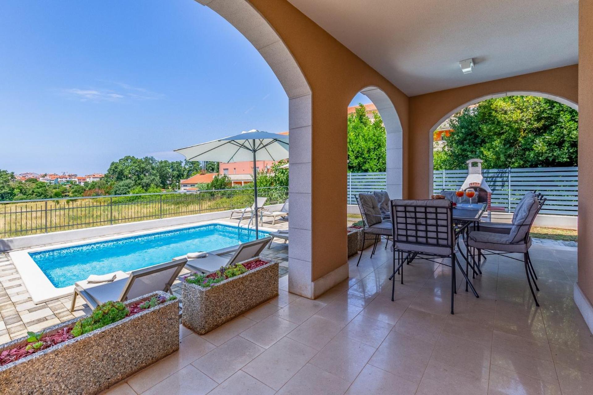 Villas Lotus With Pool And Jacuzzi PUY 외부 사진