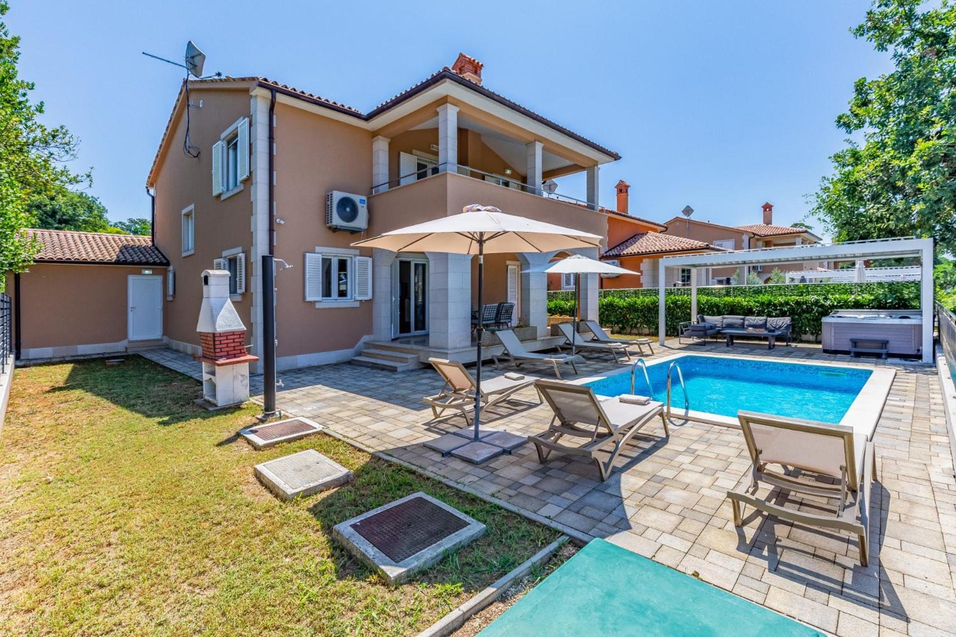 Villas Lotus With Pool And Jacuzzi PUY 외부 사진