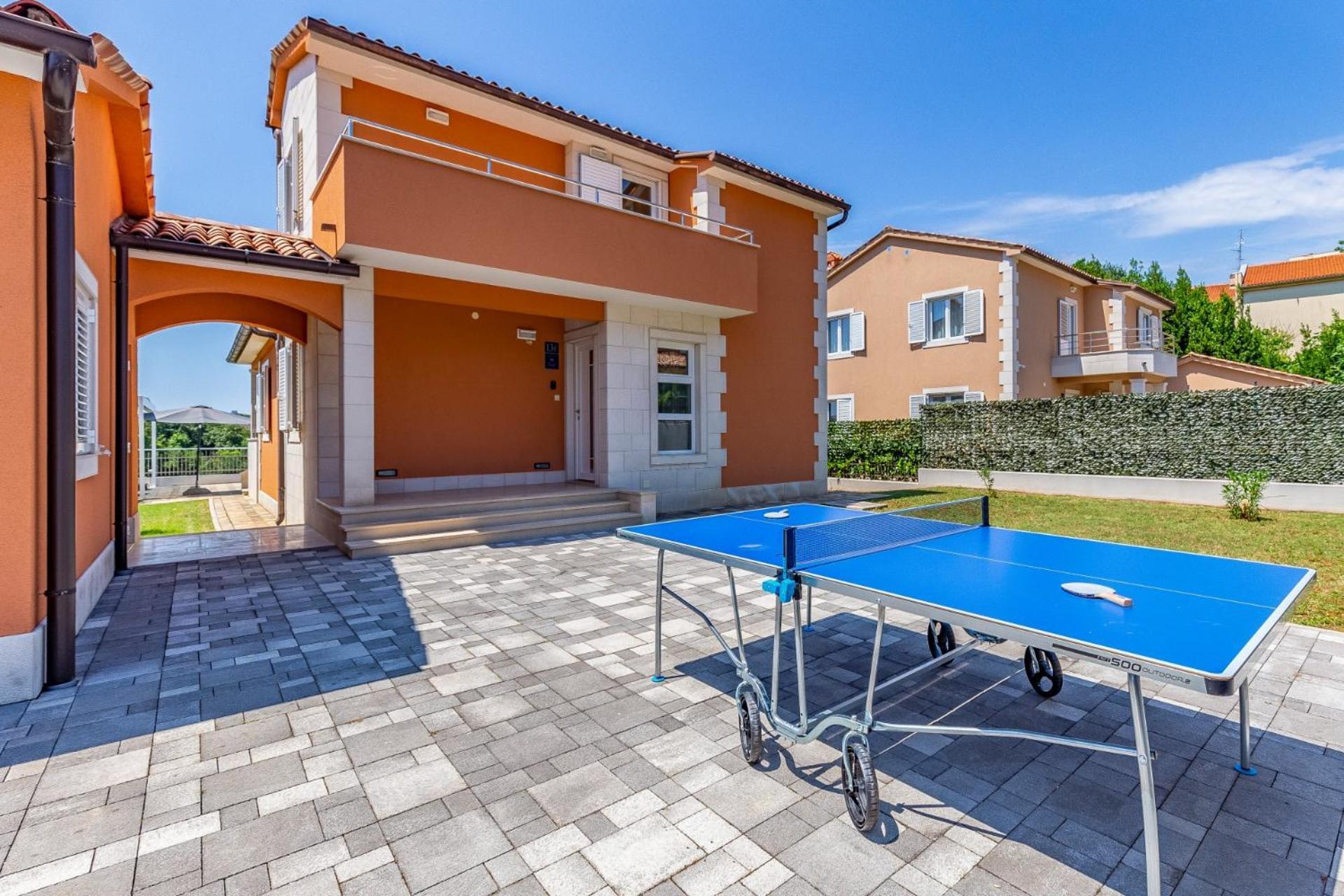 Villas Lotus With Pool And Jacuzzi PUY 외부 사진