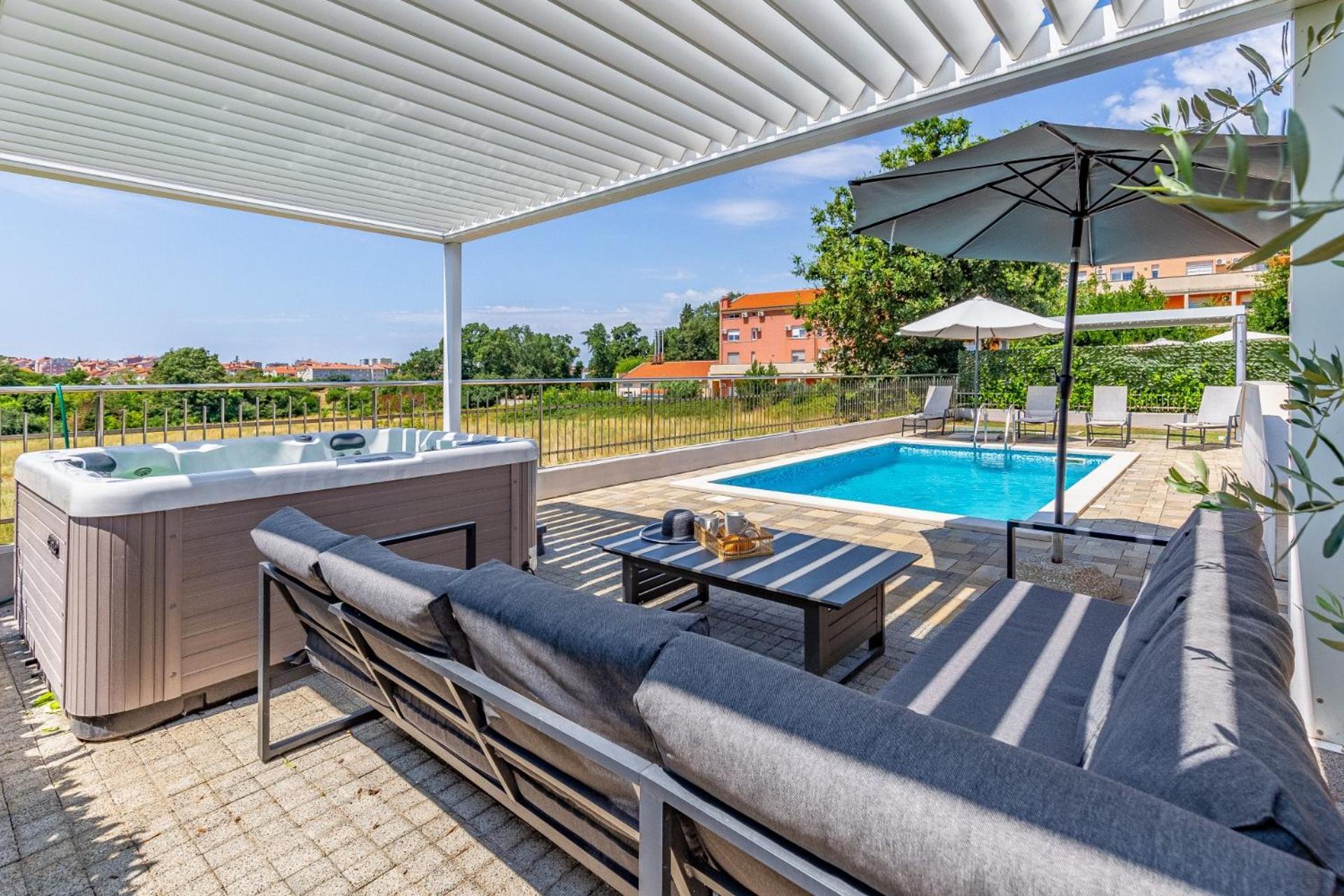 Villas Lotus With Pool And Jacuzzi PUY 외부 사진