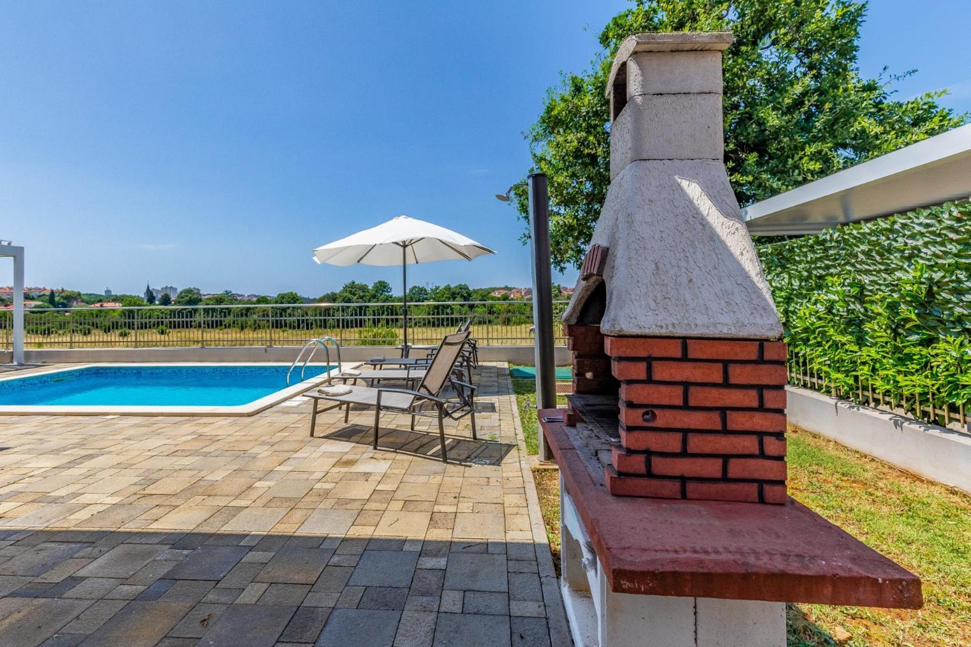 Villas Lotus With Pool And Jacuzzi PUY 외부 사진